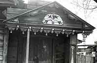 Fig. 17. A porch canopy. Early of 20th century.  Klementevskaya street 
