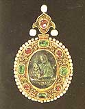 Panagia. Late 16th  early 17th century. Belonged to Patriarch   Filaret  Nikitich.  Obverse. Cameo of jasper with the image of the Virgin